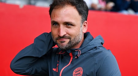 Jose Barcala, der neue Trainer der Bayern-Frauen, feiert sein Heimdebüt vor einer Rekordkulisse. (Archivbild) / Foto: Sven Hoppe/dpa
