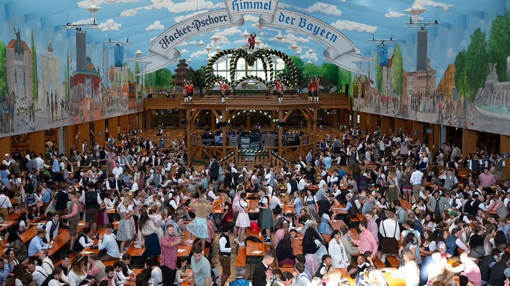 Bald geht es wieder los auf der Wiesn. (Archivbild) / Foto: Sven Hoppe/dpa