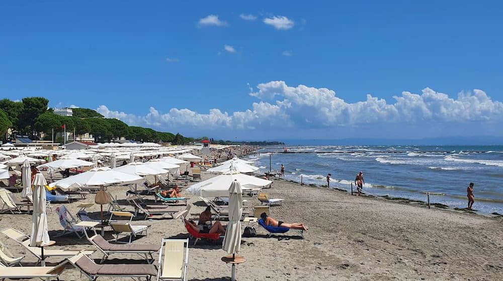 Das Unglück geschah am Strand von Grado in Norditalien. (Archivbild) / Foto: Alexandra Frank/dpa-tmn
