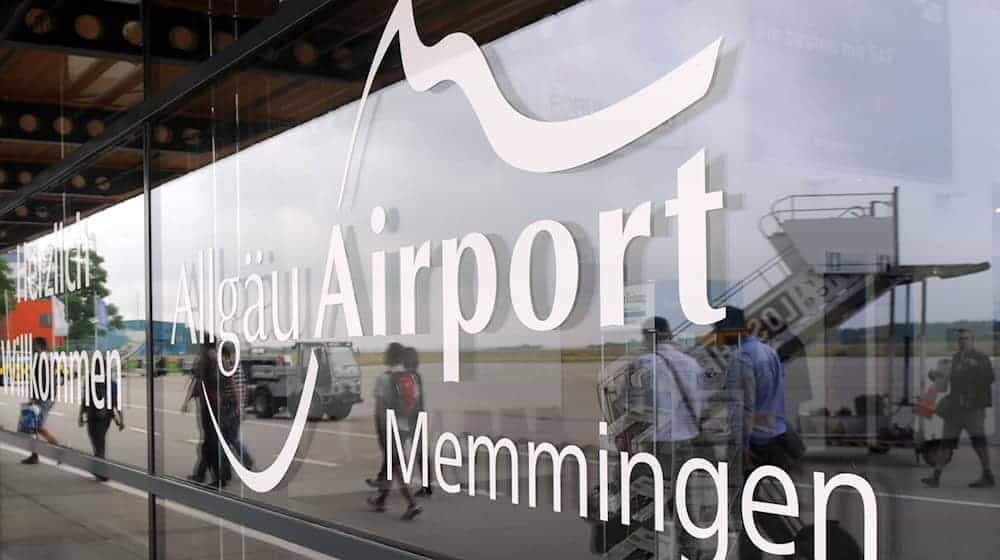 Der Allgäu Airport bei Memmingen legte im ersten Halbjahr 2025 bei den Passagieren besonders stark zu. (Archivbild) / Foto: Andreas Gebert/dpa