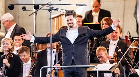Das Flanders Festival Ghent hatte die kurzfristige Absage des für den 18. September geplanten Konzertes damit begründet, dass Shani auch Musikdirektor des Israel Philharmonic Orchestra ist. / Foto: Matthias Balk/dpa