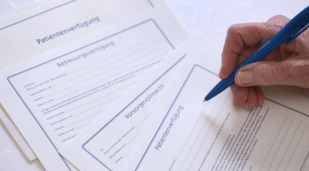 Vorsorgen für den Fall der Fälle – hier sieht Bayerns Justizminister noch Nachholbedarf. (Symbolbild) / Foto: Karl-Josef Hildenbrand/dpa