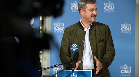 CSU-Chef Söder sagt einmal mehr der AfD den Kampf an - in Umfragen  liegt die Partei inzwischen bereits vor der Union.  / Foto: Pia Bayer/dpa