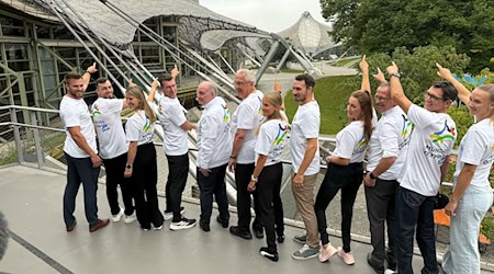 Sportler und Politiker machen sich für eine Olympia-Bewerbung Münchens stark. / Foto: Manuel Schwarz/dpa