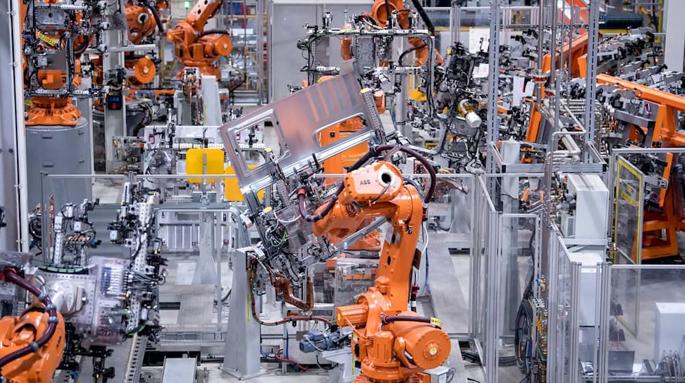 Die Industrie spielt für die bayerische Wirtschaft nach wie vor eine zentrale Rolle. (Archivbild) / Foto: Sven Hoppe/dpa
