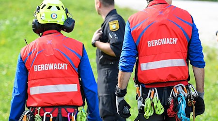 Der 13-jährige Junge wurde nach dem Sturz von der Bergwacht gerettet. (Symbolbild) / Foto: Uwe Lein/dpa