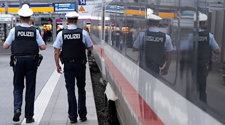 Rund 270 Beamtinnen und Beamten waren am Wochenende bei der Aktion unter anderem Münchner Hauptbahnhof im Einsatz. (Symbolbild) / Foto: Sven Hoppe/dpa
