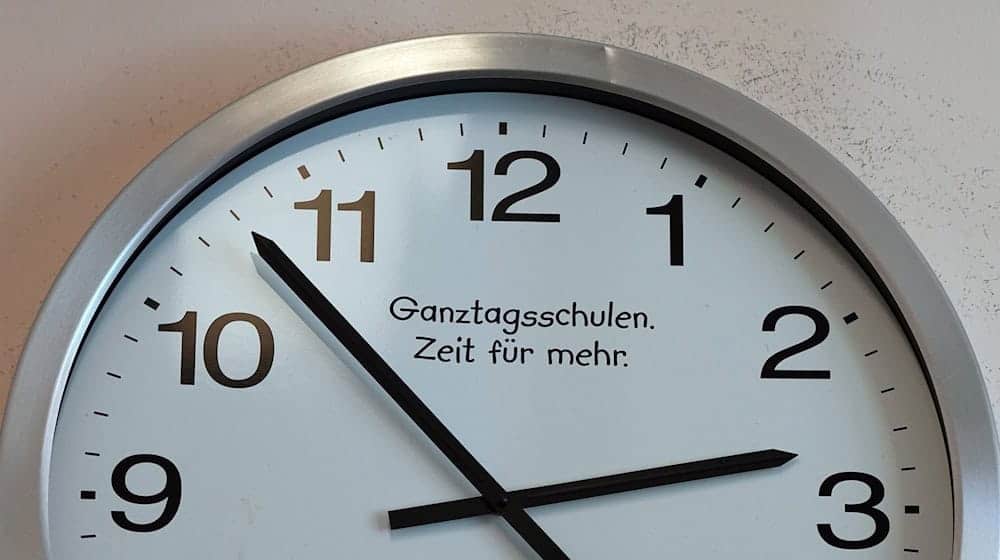 Bayern passt die Förderung für mehr Ganztagsplätze an Grundschulen an (Archivbild).  / Foto: Soeren Stache/dpa