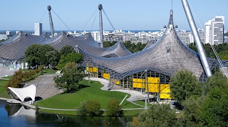 Das Zeltdach im Olympiapark ist ein ikonisches Wahrzeichen der Stadt geworden (Archivbild). / Foto: Sven Hoppe/dpa