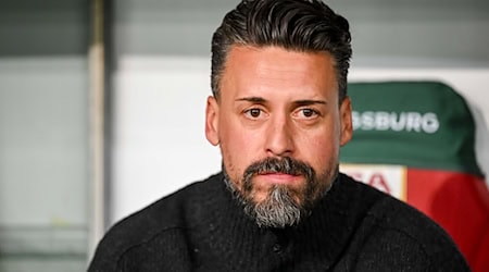 Unter Druck nach zwei Niederlagen in der Heimspiel-Woche: Sandro Wagner.  / Foto: Harry Langer/dpa Unter Druck nach zwei Niederlagen in der Heimspiel-Woche: Sandro Wagner.  / Foto: Harry Langer/dpa