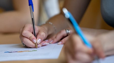 Der Bildungsexperte Klaus Zierer sieht einen Bildungsnotstand in den deutschen Schulen und fordert einen Sonderbeauftragten im Kanzleramt. (Symbolbild) / Foto: Sven Hoppe/dpa Der Bildungsexperte Klaus Zierer sieht einen Bildungsnotstand in den deutschen Schulen und fordert einen Sonderbeauftragten im Kanzleramt. (Symbolbild) / Foto: Sven Hoppe/dpa