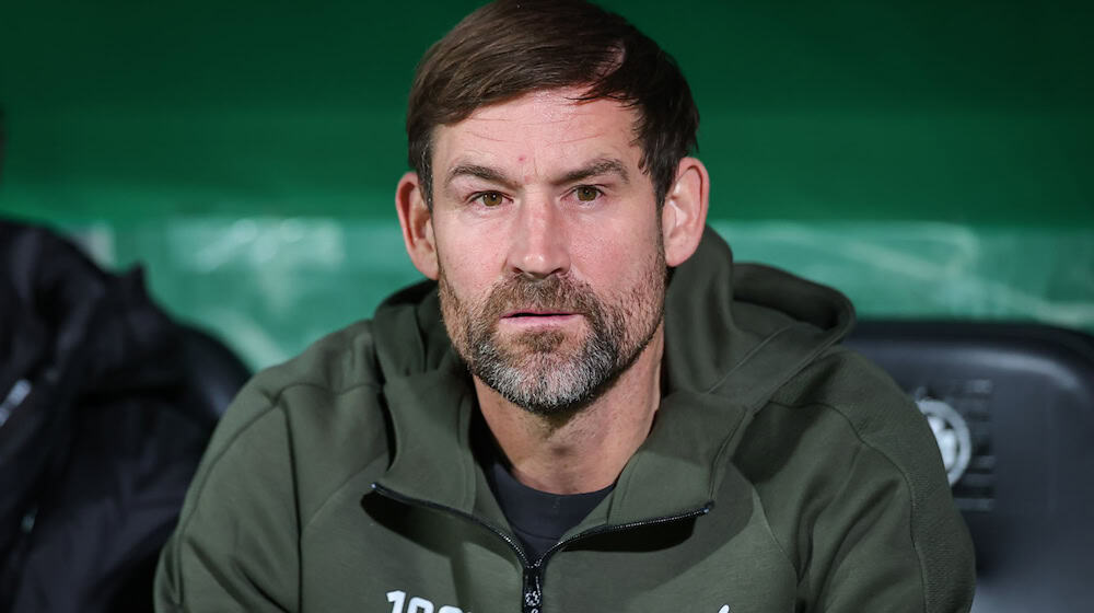 Wieder eine Niederlage für Fürths Trainer Thomas Kleine. / Foto: Daniel Karmann/dpa