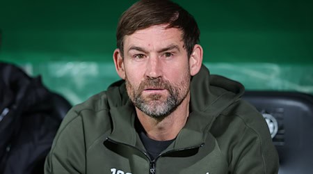 Wieder eine Niederlage für Fürths Trainer Thomas Kleine. / Foto: Daniel Karmann/dpa Wieder eine Niederlage für Fürths Trainer Thomas Kleine. / Foto: Daniel Karmann/dpa