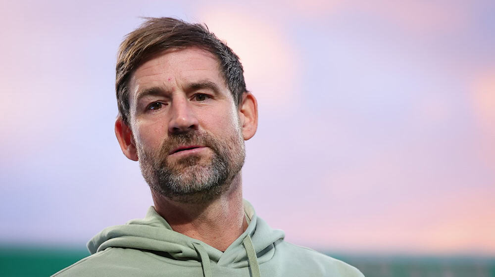 Trainer Thomas Kleine hofft auf einen Befreiungsschlag im Pokal. / Foto: Daniel Karmann/dpa Trainer Thomas Kleine hofft auf einen Befreiungsschlag im Pokal. / Foto: Daniel Karmann/dpa