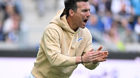 KSC-Trainer Christian Eichner erwartet von seiner Mannschaft eine positive Reaktion in Fürth. / Foto: Uli Deck/dpa KSC-Trainer Christian Eichner erwartet von seiner Mannschaft eine positive Reaktion in Fürth. / Foto: Uli Deck/dpa