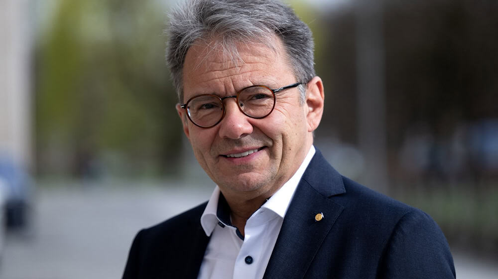Landkreistagspräsident Karmasin sorgt sich um die Finanzlage der Kommunen. (Archivbild) / Foto: Sven Hoppe/dpa