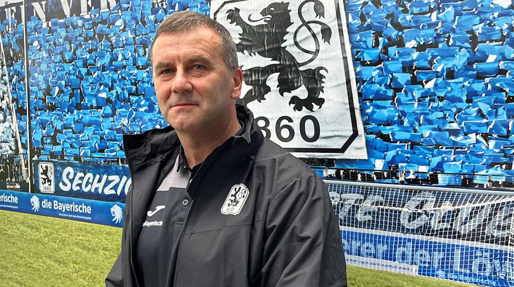 Manfred Paula, Interims-Geschäftsführer des TSV 1860 München will zeitnah den neuen Trainer bekanntgeben. (Archivbild) / Foto: Christian Kunz/dpa