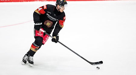 Kapitän Marcus Weber bleibt bei den Nürnberg Ice Tigers. (Archivbild) / Foto: Matthias Balk/dpa Kapitän Marcus Weber bleibt bei den Nürnberg Ice Tigers. (Archivbild) / Foto: Matthias Balk/dpa