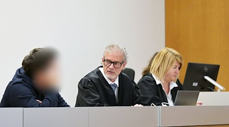 Das Gericht verhängte gegen den Angeklagten eine Haftstrafe sowie ein Berufsverbot. (Archivbild) / Foto: Malin Wunderlich/dpa
