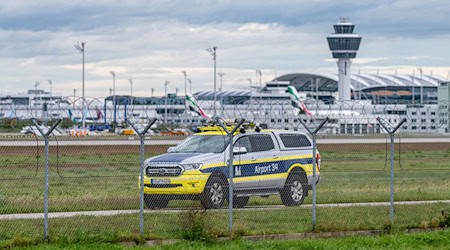 Die Gewerkschaft der Polizei Bayern drängt anlässlich jüngster Drohnen-Vorfälle auf schnelle Gesetzesänderungen. (Archivbild) / Foto: Armin Weigel/dpa