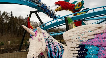 Das Legoland Deutschland Resort im schwäbischen Günzburg gehört zu den größten Freizeitparks in Bayern. (Archivbild) / Foto: Stefan Puchner/dpa