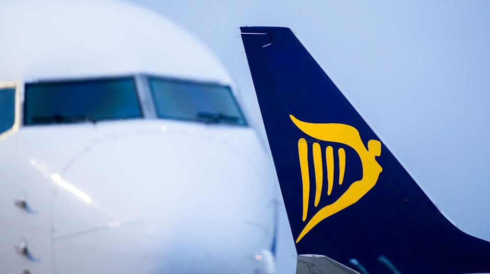 Ryanair streicht unter anderem eine Route in die lettische Hauptstadt Riga. (Archivbild) / Foto: Marcel Kusch/dpa
