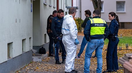 In Landshut waren zahlreiche Einsatzkräfte und Spezialisten der Polizei vor Ort. / Foto: Armin Weigel/dpa