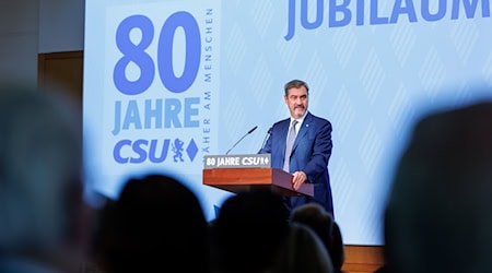 80 Jahre nach ihrer Gründung ist die CSU von der AfD stark herausgefordert. Parteichef Söder betonte, dass er eine Zusammenarbeit kategorisch ablehnt.  / Foto: Matthias Balk/dpa 80 Jahre nach ihrer Gründung ist die CSU von der AfD stark herausgefordert. Parteichef Söder betonte, dass er eine Zusammenarbeit kategorisch ablehnt.  / Foto: Matthias Balk/dpa