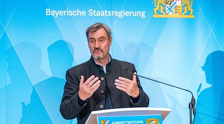 Nach der Sichtung von Drohnen über dem Münchner Flughafen will Bayerns Ministerpräsident Markus Söder (CSU) mehr Rechte für die Polizei des Landes (Archivbild).   / Foto: Armin Weigel/dpa