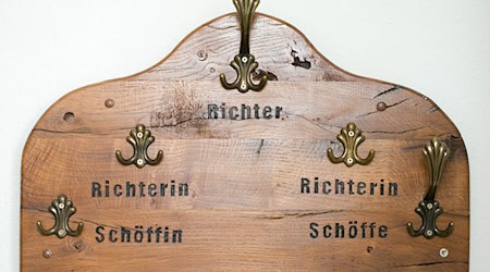 Per Gesetz will die SPD in Bayern erreichen, dass Schöffen nur ohne jegliche Zweifel an ihrer Verfassungstreue ernannt werden dürfen. (Symbolbild) / Foto: Friso Gentsch/dpa