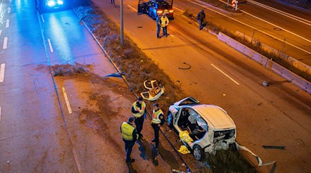 Bei einem Unfall in München sind mehrere Personen verletzt worden. / Foto: Lars Halbauer/NEWS5/dpa