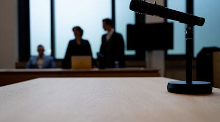 Im Prozess um den Tod von Hanna aus Aschau werden derzeit Zeuginnen und Zeugen vernommen. (Archiv) / Foto: Sven Hoppe/dpa