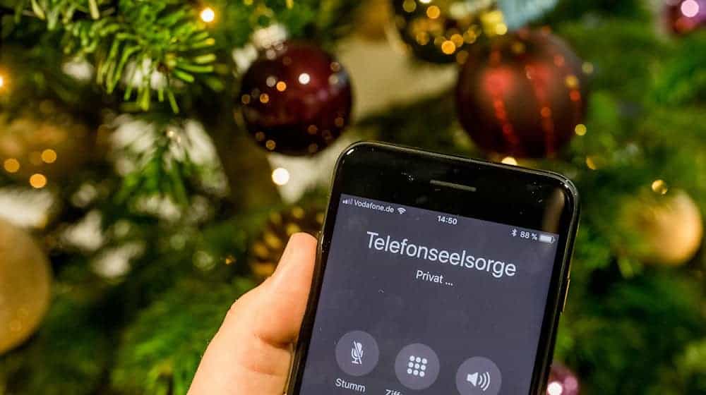 Die Telefonseelsorge bietet Anrufenden Hilfe. (Symbolbild) / Foto: Michael Kappeler/dpa