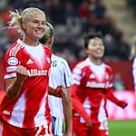 Pernille Harder war beim klaren Sieg des FCB im Derby bei den Nürnbergerinnen doppelt erfolgreich. (Archiv) / Foto: Sven Hoppe/dpa