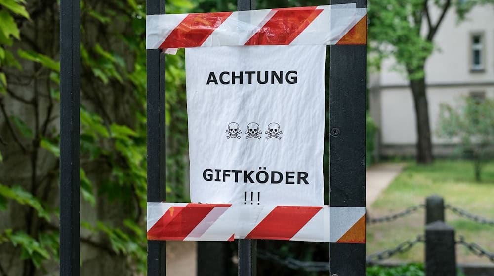 Die Polizei ermittelt nach dem Fund der Giftköder. (Symbolbild) / Foto: Jens Kalaene/dpa-Zentralbild/dpa