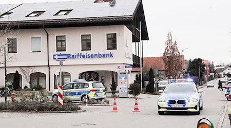 Nach dem Überfall auf einen Geldtransporter müssen ein Vater und sein Sohn lange in Haft (Archivbild)  / Foto: Josef Reisner/dpa