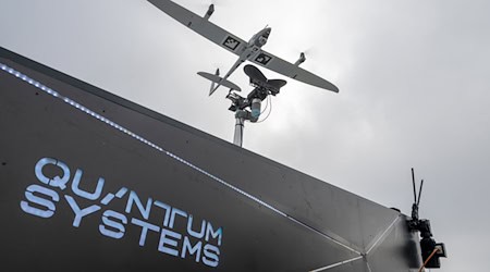 Der Drohnenhersteller Quantum Systems will mit frischem Investorenmillionen Produktion und Entwicklung ausbauen. (Archiv) / Foto: Peter Kneffel/dpa