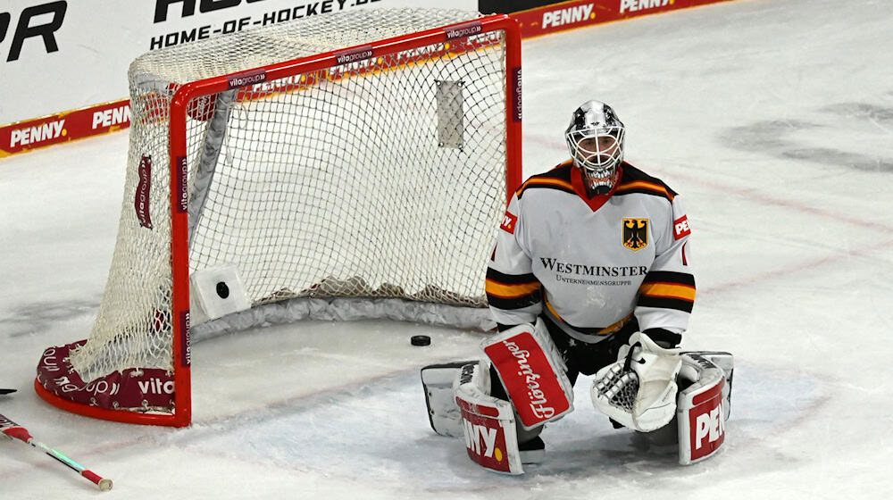 Keeper Dustin Strahlmeier hatte gegen Österreich Pech.  / Foto: Markus Lenhardt/dpa