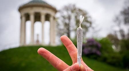 Kiffen verboten? Darüber hat der Verwaltungsgerichtshof entschieden. (Symbolfoto) / Foto: Peter Kneffel/dpa