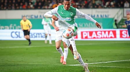 Abrangao schafft innerhalb kurzer Zeit den Sprung in die Profimannschaft. (Archivbild) / Foto: Daniel Karmann/dpa