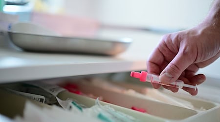 Bayerns Gesundheitsministerin Judith Gerlach (CSU) verweist auf die HIV-Testwochen, die die Testbereitschaft der Bürgerinnen und Bürger erhöhen sollen. (Symbolbild) / Foto: Sebastian Gollnow/dpa