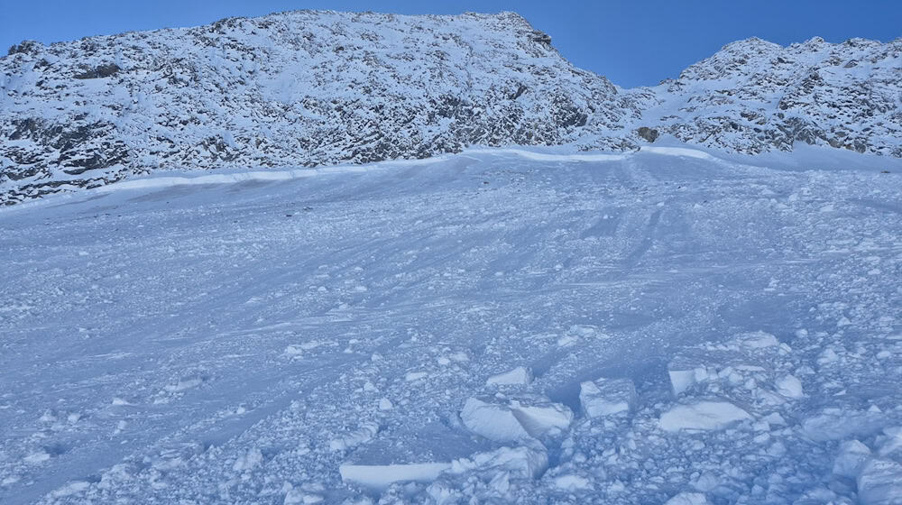 Nach dem Lawinenabgang waren insgesamt acht Menschen gerettet worden, darunter fünf Deutsche. (Archivbild) / Foto: Unbekannt/BERGRETTUNG NEUSTIFT/APA/dpa