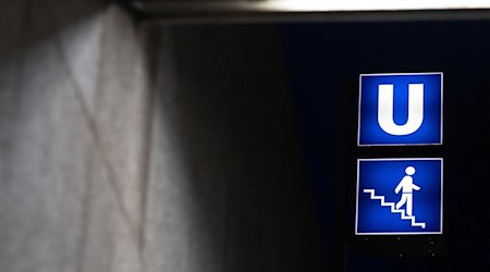 Die Rettungskräfte eilten zu dem Münchner U-Bahnhof. (Symbolbild) / Foto: Sven Hoppe/dpa