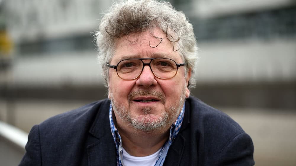 Michael Schanze hat sehr viel abgenommen, leidet aber auch unter Nebenwirkungen der Abnehmspritze. (Archivbild) / Foto: Horst Ossinger/dpa