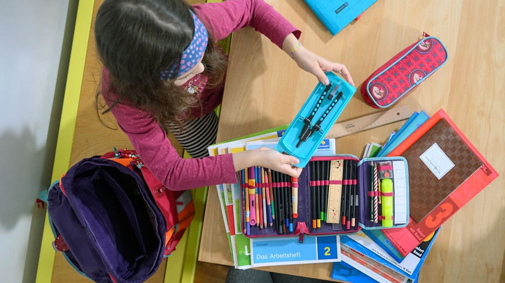 In Bayern wird die Zahl der Schüler in den kommenden Jahren steigen. (Symbolbild) / Foto: Hendrik Schmidt/dpa