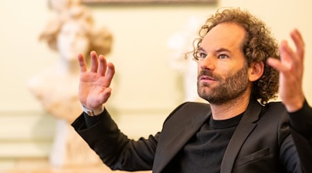 Jede Menge Abenteuer warten auf den Pumuckl, wieder gesprochen von Maxi Schafroth. (Archivbild) / Foto: Lennart Preiss/dpa