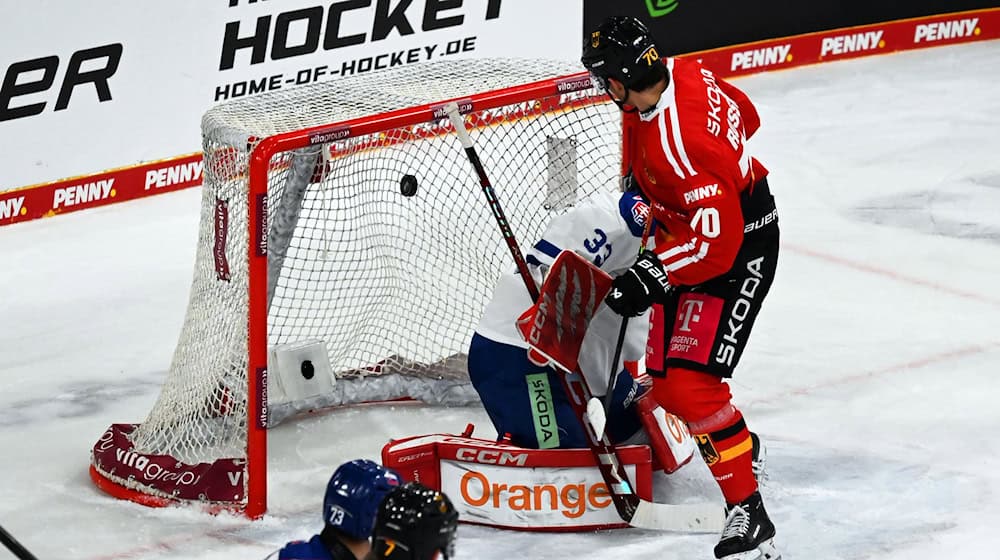 Bremerhavens Roßmy erzielte das zweite deutsche Tor / Foto: Markus Lenhardt/dpa