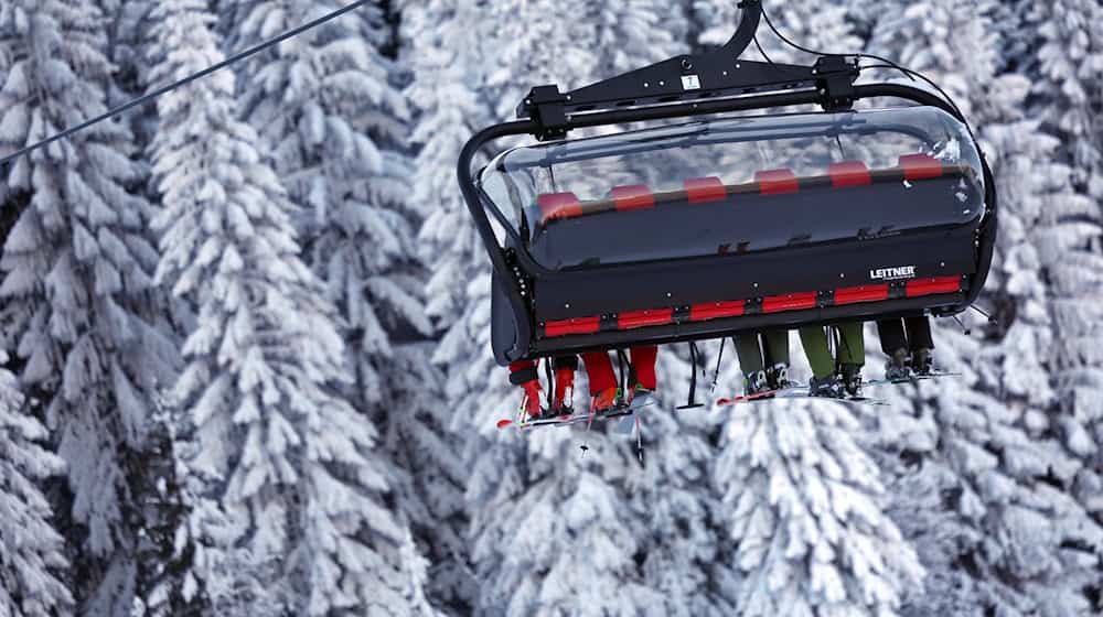 In den Alpen werden mehrere Zentimeter Neuschnee erwartet. / Foto: Karl-Josef Hildenbrand/dpa