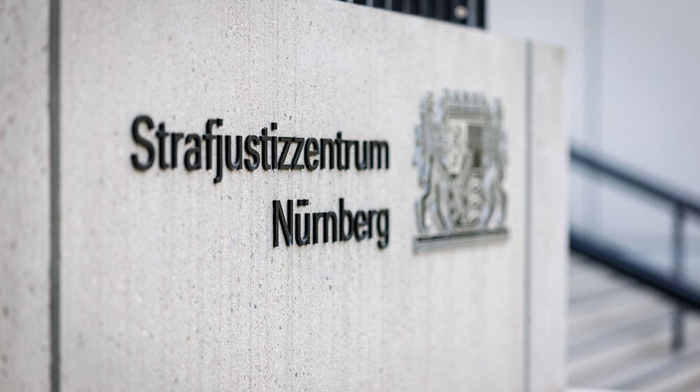 Der Prozess soll am 4. Dezember vor dem Landgericht Nürnberg-Fürth beginnen. (Archivbild) / Foto: Daniel Karmann/dpa