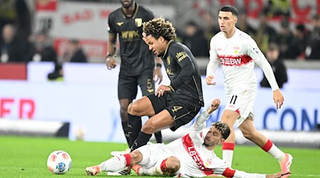 Stuttgart und Augsburg lieferten sich eine intensive Partie. / Foto: Bernd Weißbrod/dpa